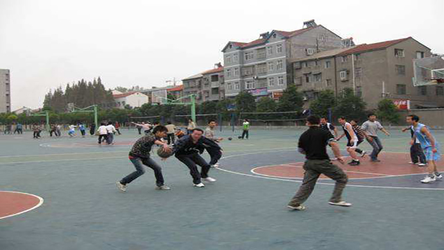 长江大学篮球场